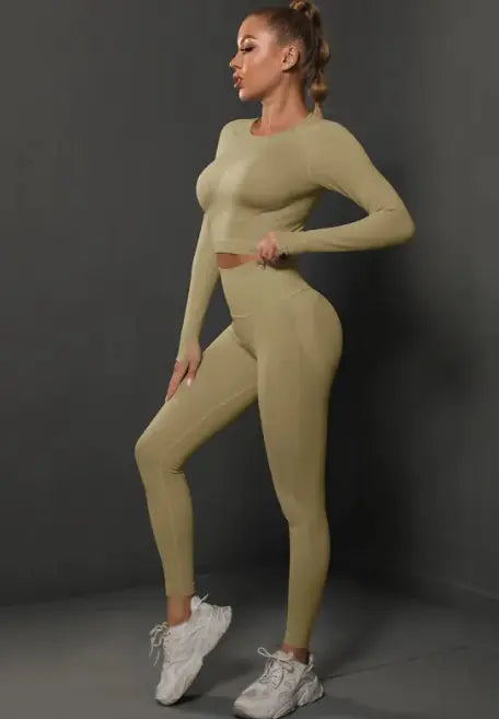 Motion Long Sleeve Yoga Suit